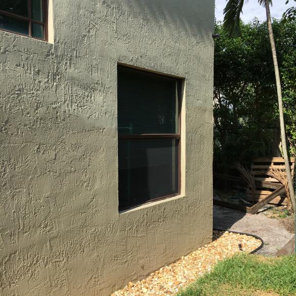 Crushed stone provides a pest-resistant perimeter around the foundation