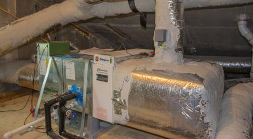 The air handler of the air-to-water heat pump is equipped with a very high efficiency air filter and a damper-controlled fresh air intake.