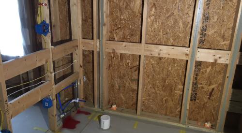 Right – All wood-to-wood joints are sealed with sprayer-applied sealant.