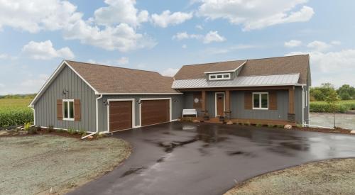 Amaris built this custom spec home in the cold climate in Afton, MN, and certified it to DOE Zero Energy Ready Home specifications in 2020. 