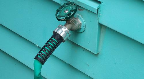 This hose bib has head flashing.