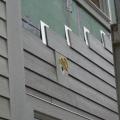 Right: Flashing the butt joints in lap siding installations is a better practice than relying on caulk to seal the joints.