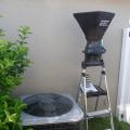 Make sure nearby air-moving equipment is not on during airflow measurements.