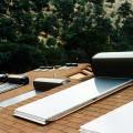 Thermosyphon solar hot water heater (commercial application). 