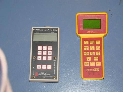 Pressure manometers are used to determine the level of pressurization and rate of leakage when conducting blower door testing and building diagnostics