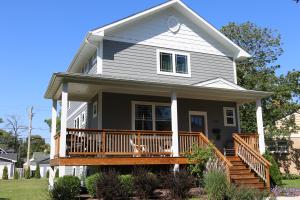 BrightLeaf Homes built this custom spec home in the cold climate in Brookfield, IL, and certified it to DOE Zero Energy Ready Home specifications in 2017. 