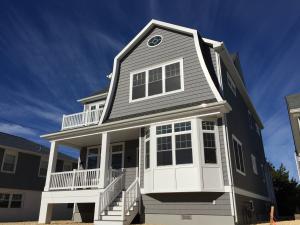 Garden State Modular built this custom for buyer home in the mixed-humid climate in Lavallette, NJ, and certified it to DOE Zero Energy Ready Home specifications in 2017. 