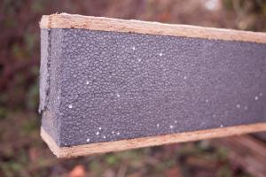 Joints between SIP panels can be connected with solid lumber splines or SIP panel pieces. SIP panel pieces help to ensure a continuous layer of insulation across the building shell.