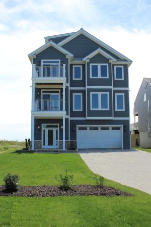 Health-E-Community Enterprises of Virginia built this custom for buyer home in the mixed-humid climate in Hampton, VA, and certified it to DOE Zero Energy Ready Home specifications in 2019. 