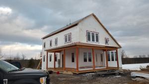 Right – A simple stacked rectangular design and well-insulated and air-sealed ICF walls provide for an extremely energy-efficient structure. 