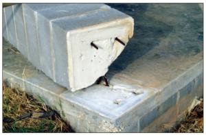 Inadequate connections between the foundation columns and footings or grade beams can lead to column connection failures during flooding.