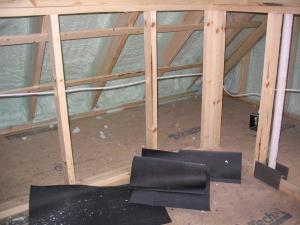 Right – Roof underlayment is fully adhered and roof deck seams are sealed so roof is resistant to high-wind events