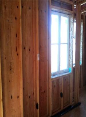 Use a truss joist header assembly as shown here to reduce thermal bridging in hot climate zones. 