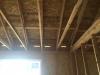 Right – Raised heel trusses allow for full-height insulation over exterior wall top plates.