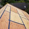 Right – Taping the roof sheathing seams can greatly increase the likelihood of water infiltration into a home in the event of a hurricane.